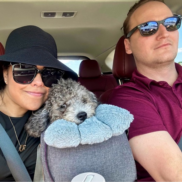 Meet your Posher, Stephanie - Picture 5 of 5